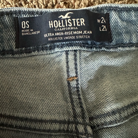 Hollister high rise mom jean - Picture 2 of 2